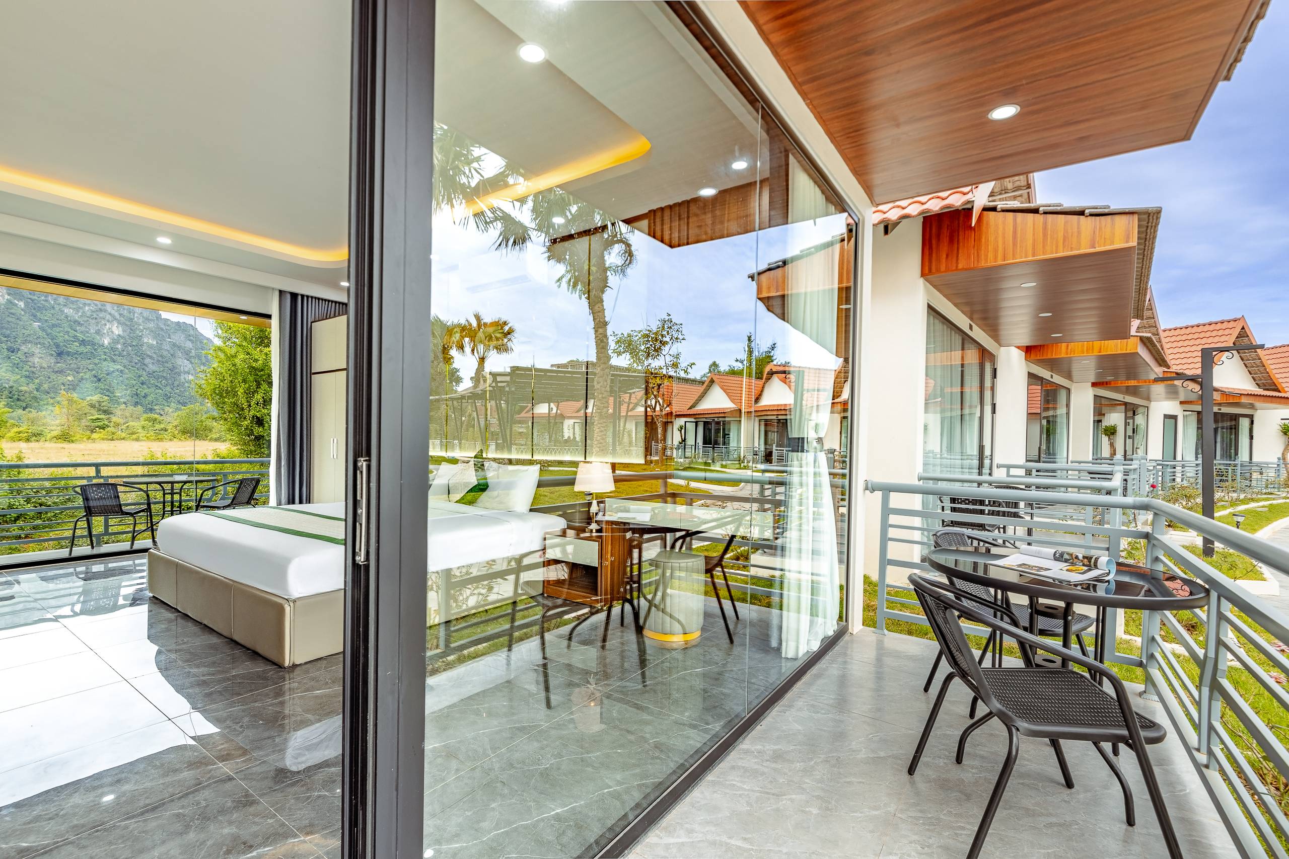 Double Room with Bathtub